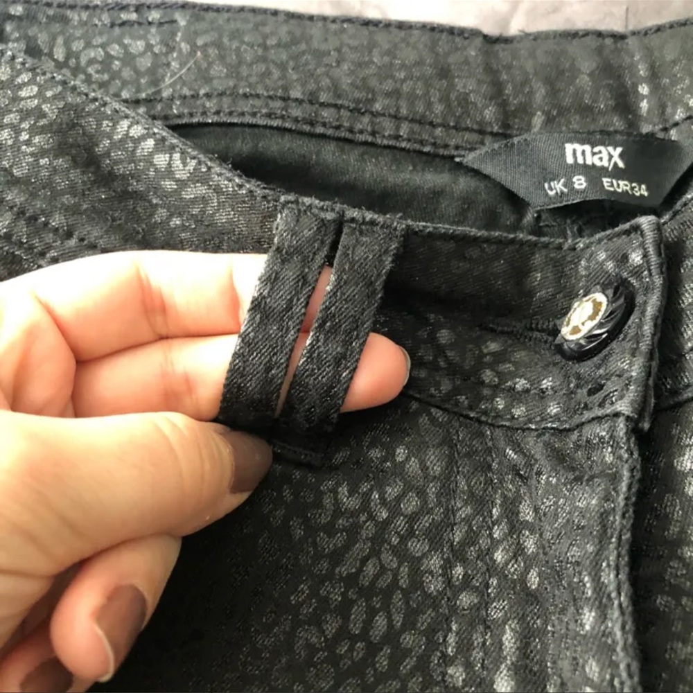 NWOT| Shiny Animal Print Jeans - Picture 8 of 10